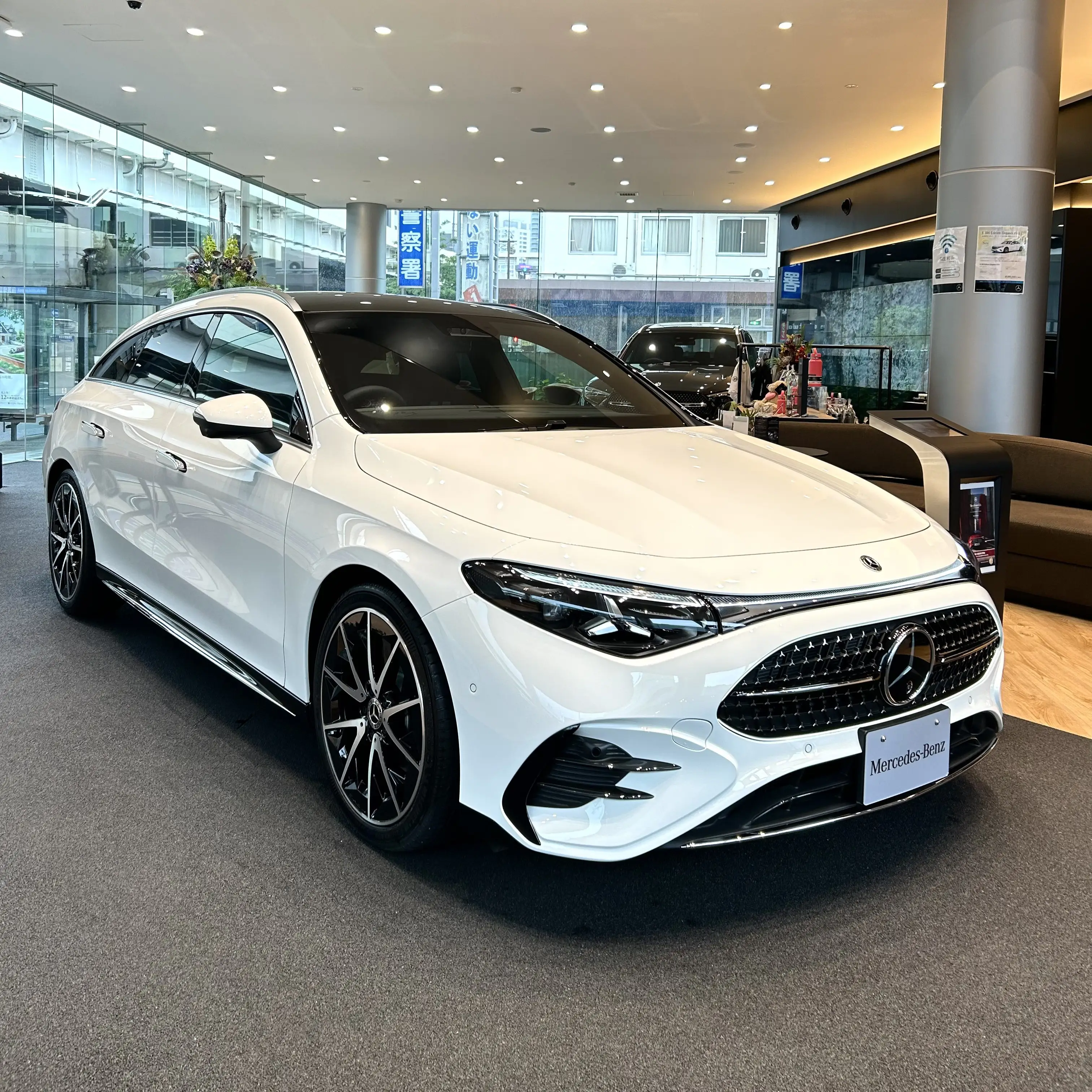 【横浜中央】NEW！展示車「CLA 220 Shooting Brake」のご紹介