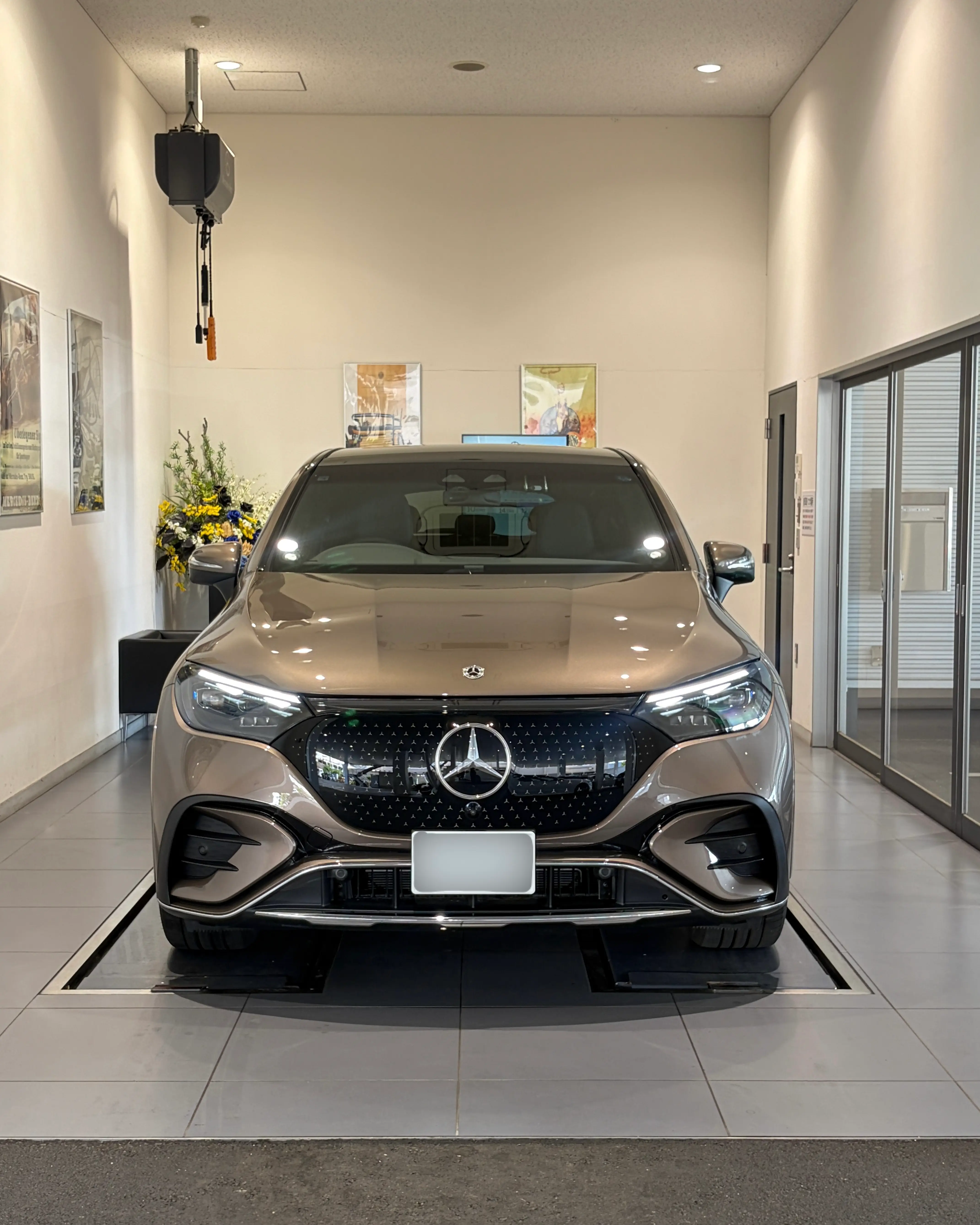 【多摩】試乗車「EQE 350 4MATIC SUV」のご紹介