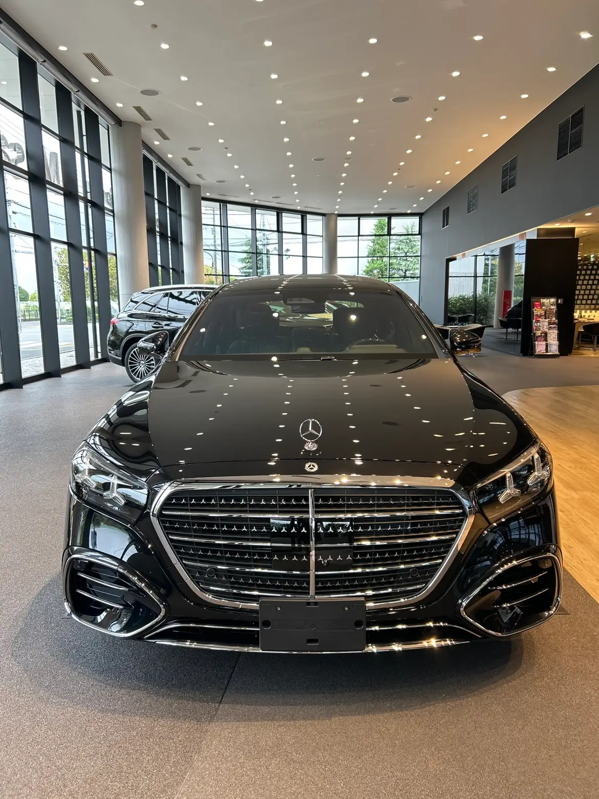 【武蔵村山】展示車「S 500 4MATIC (ISG)」のご紹介